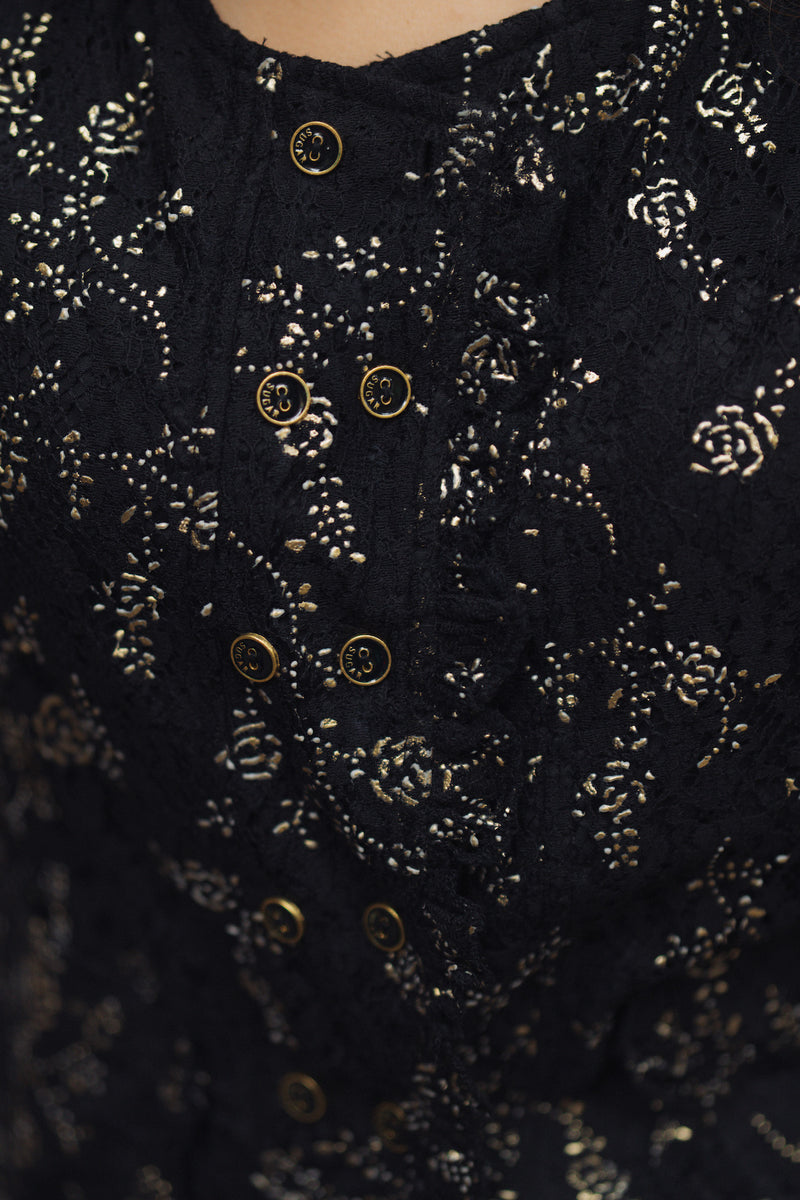 Lace me not top
