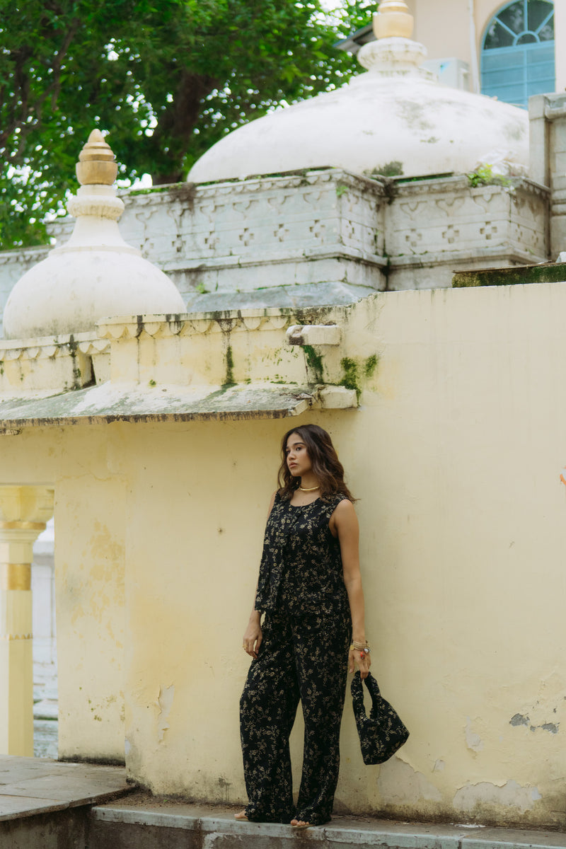 Lace me not top + pants